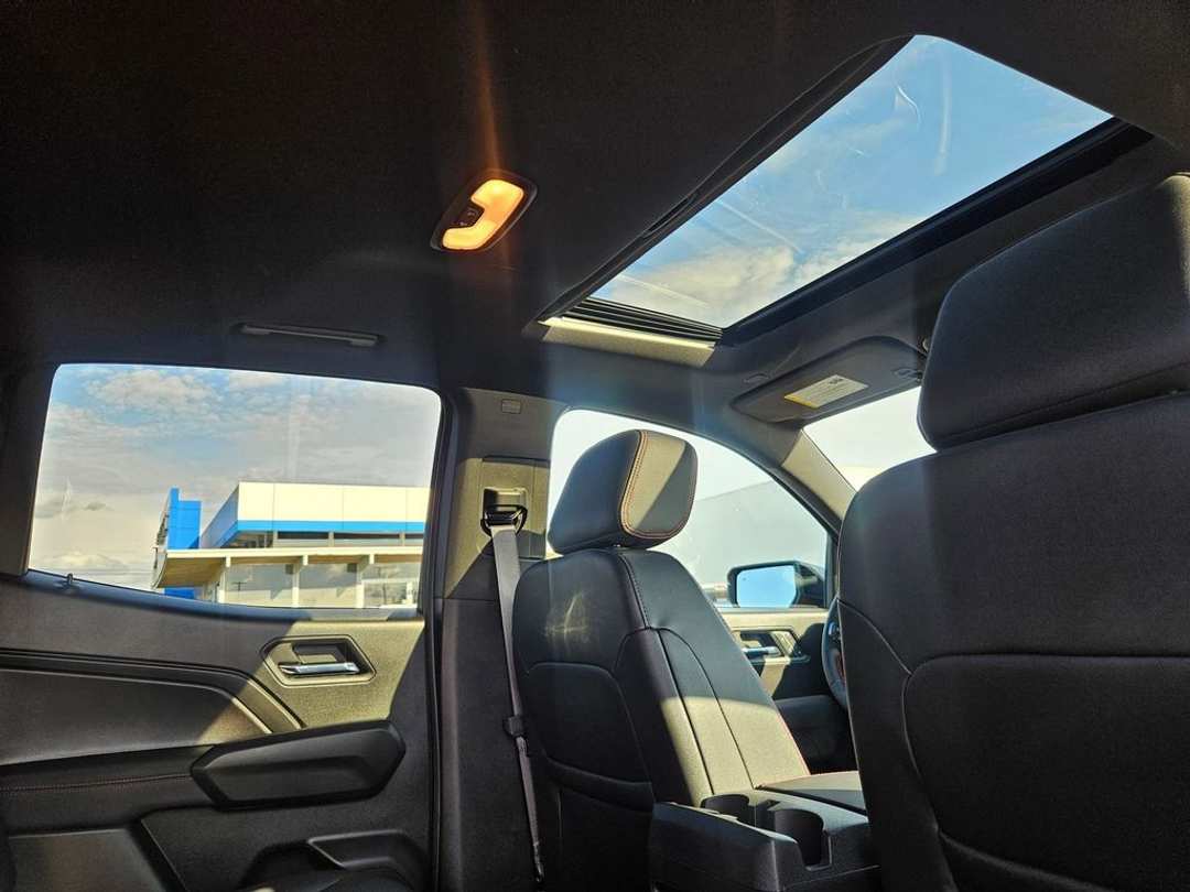 2026 Chevrolet Colorado Z71 - Image 36