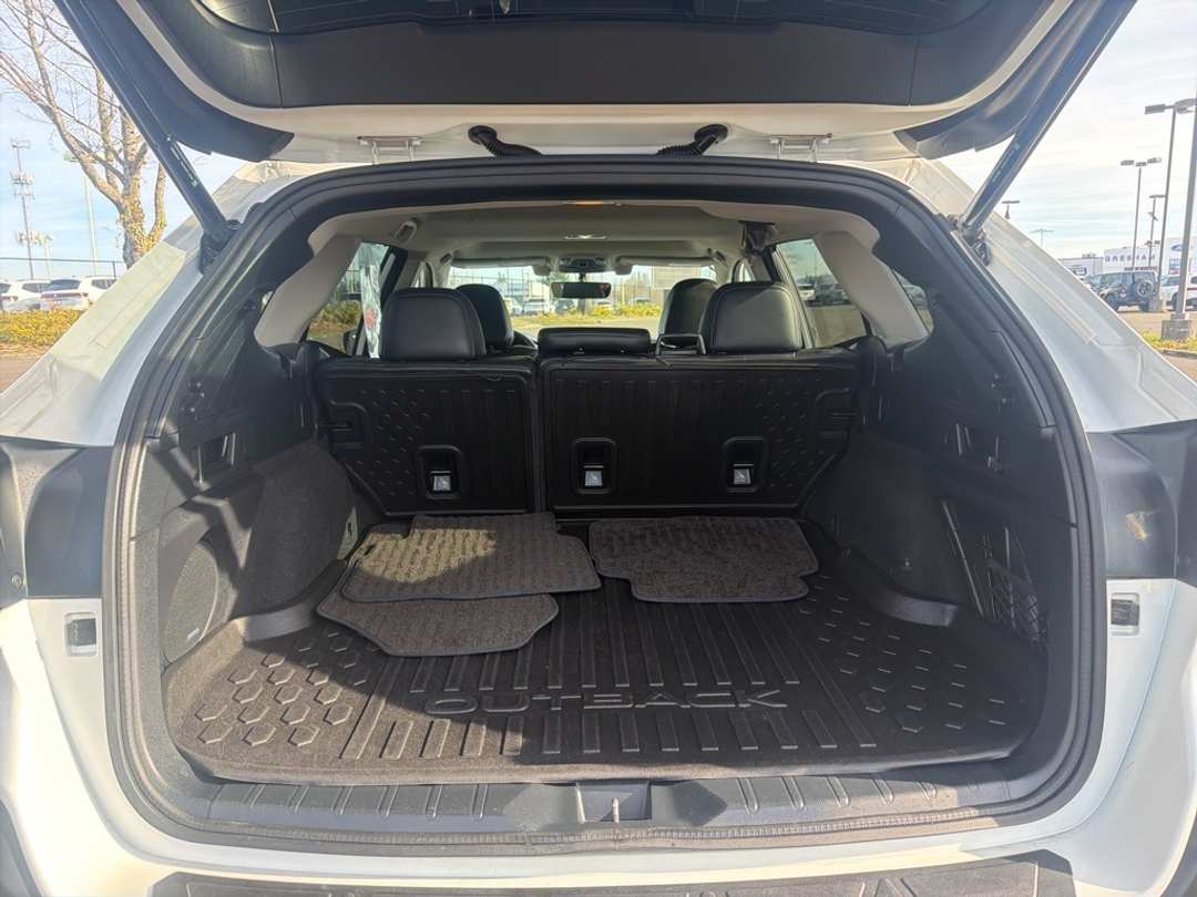 2020 Subaru Outback Limited - Image 21