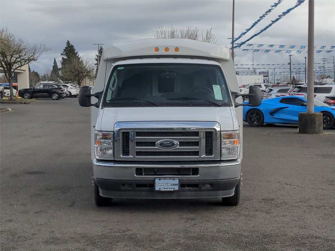 2024 Ford E-350sd Base - Image 8