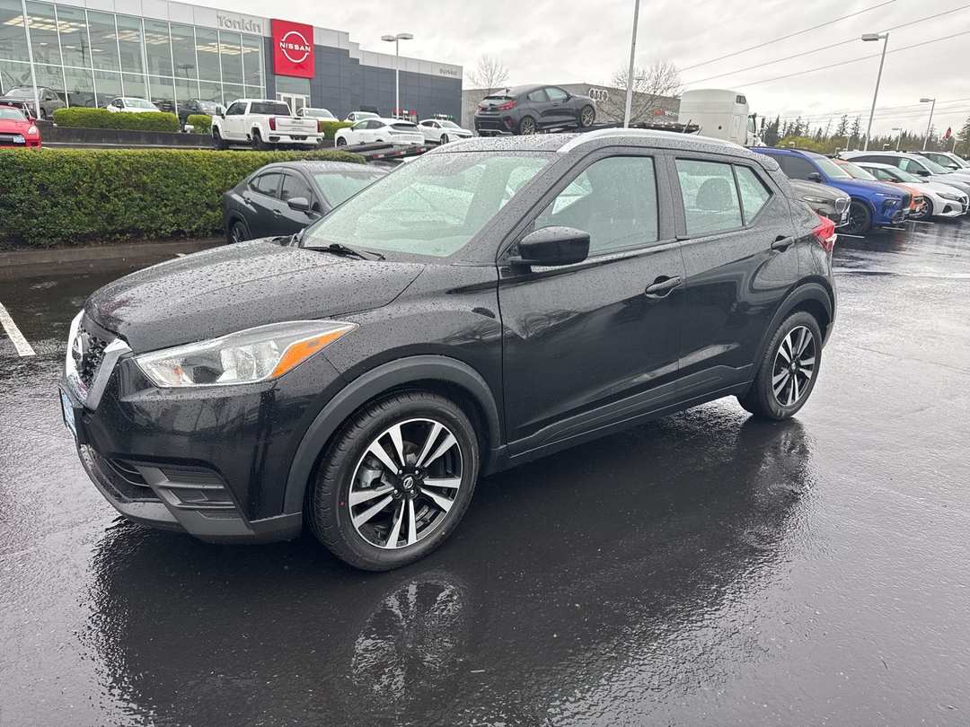 2020 Nissan Kicks SV - Image 2