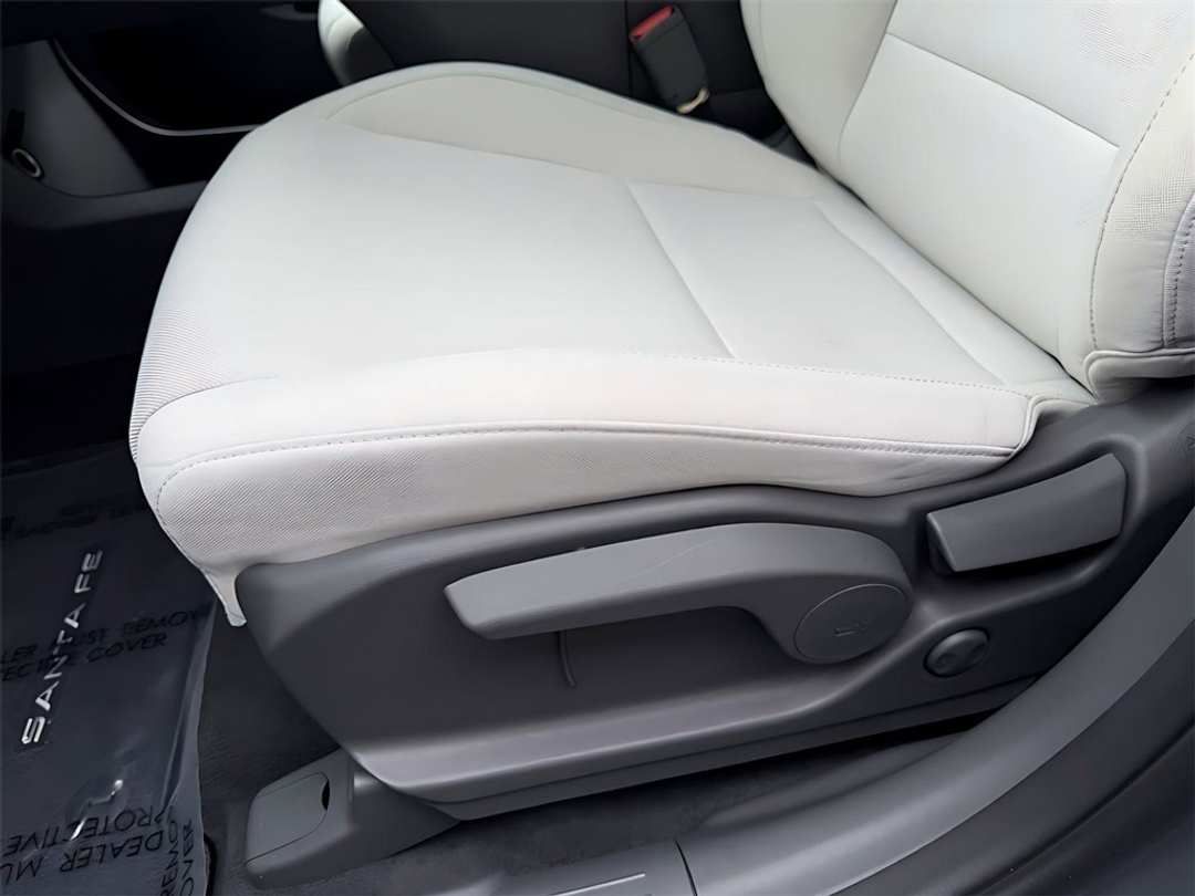 2026 Hyundai Santa Fe SE - Image 13