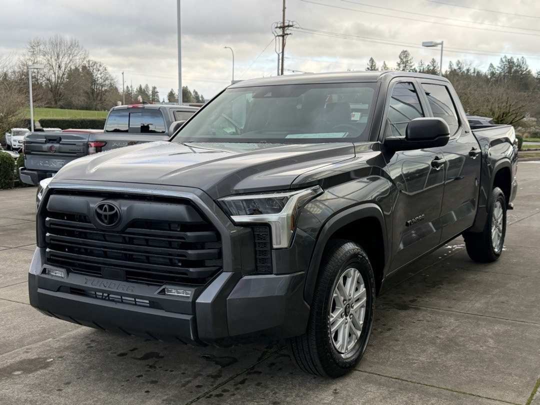 2025 Toyota Tundra SR5 - Image 4