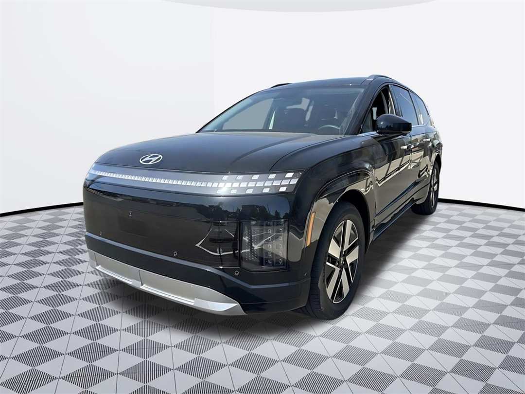 2026 Hyundai Ioniq 9 SEL - Image 4
