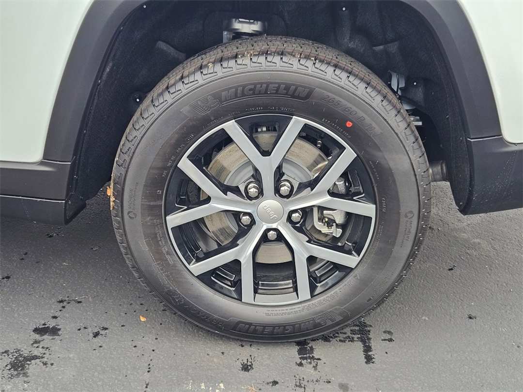 2025 Jeep Grand Cherokee L Limited - Image 41