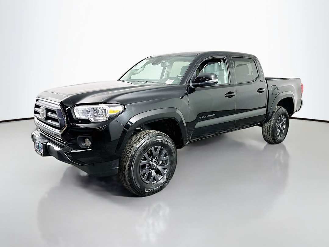2023 Toyota Tacoma SR5 - Image 3
