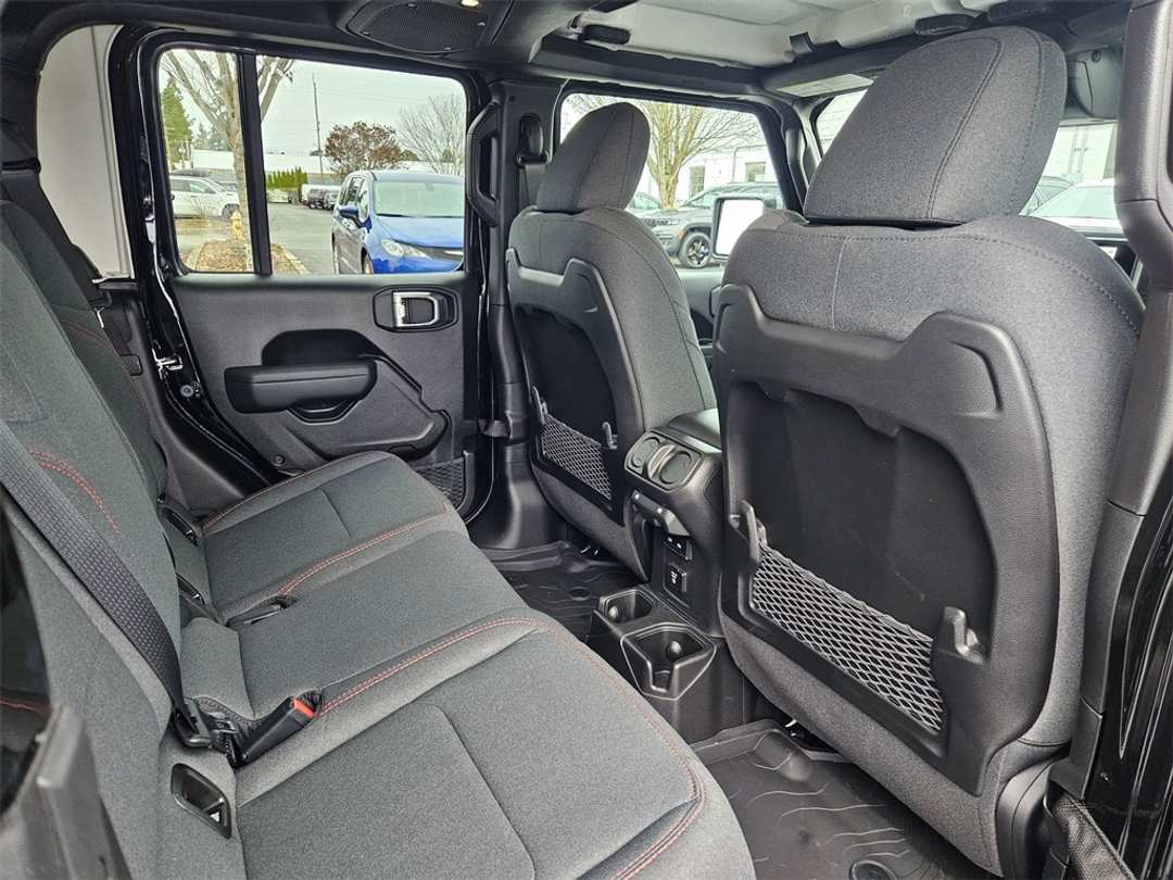 2026 Jeep Gladiator Rubicon - Image 37