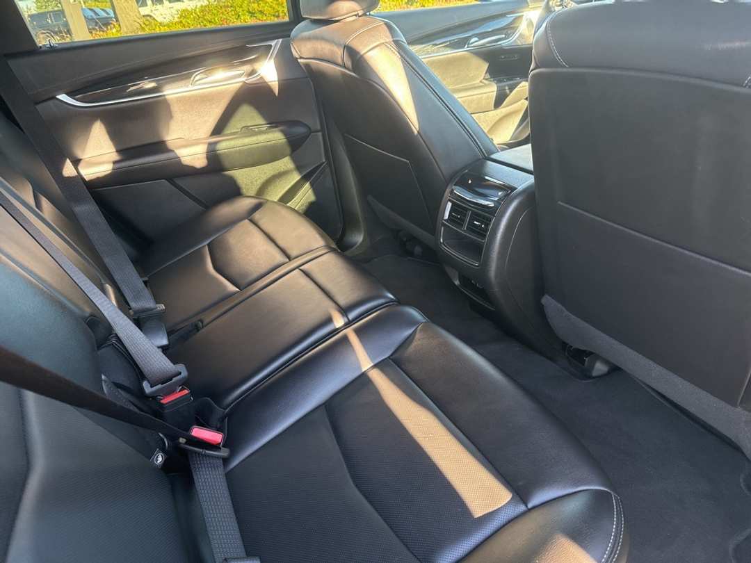 2023 Cadillac Xt5 Premium Luxury - Image 24