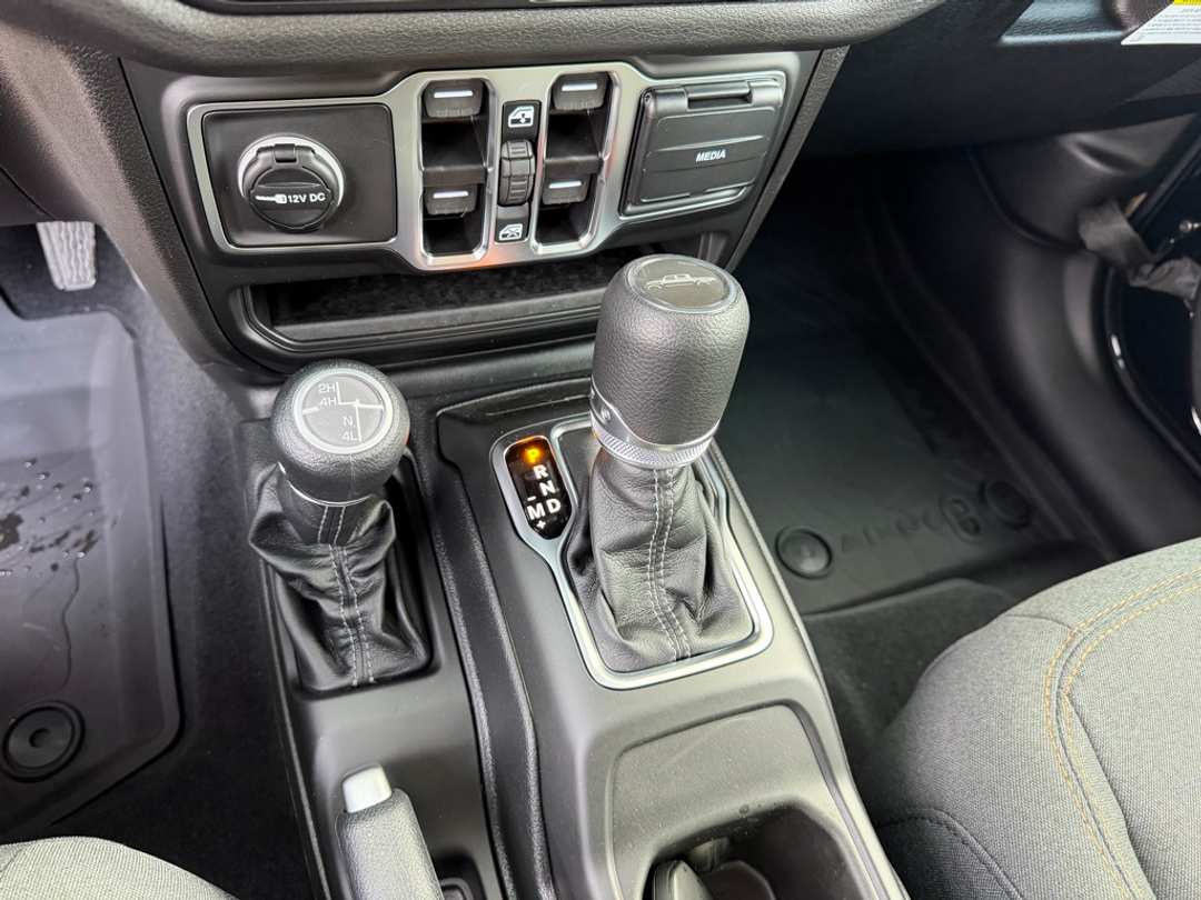 2026 Jeep Gladiator Sport S - Image 23