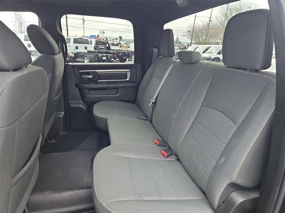 2021 Ram 1500 Classic Warlock - Image 23