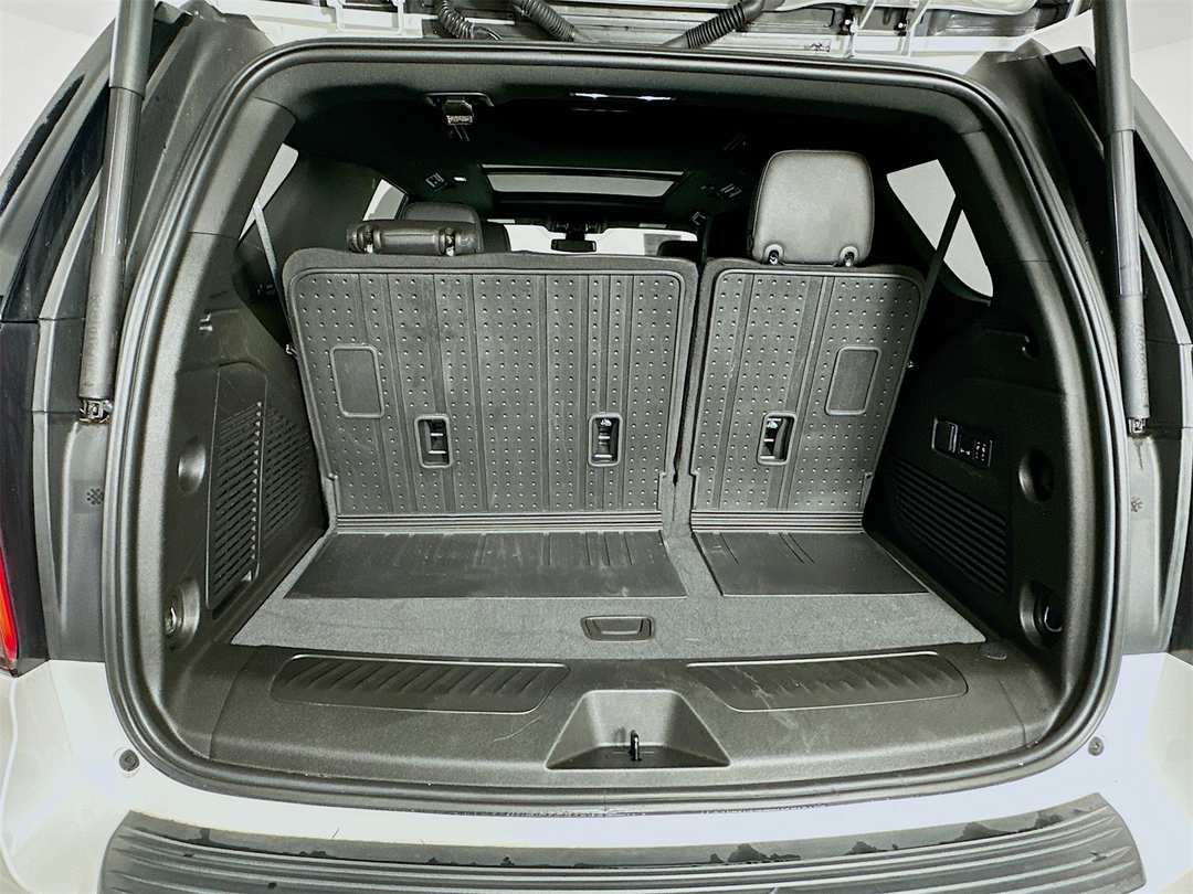 2022 Chevrolet Tahoe LT - Image 28