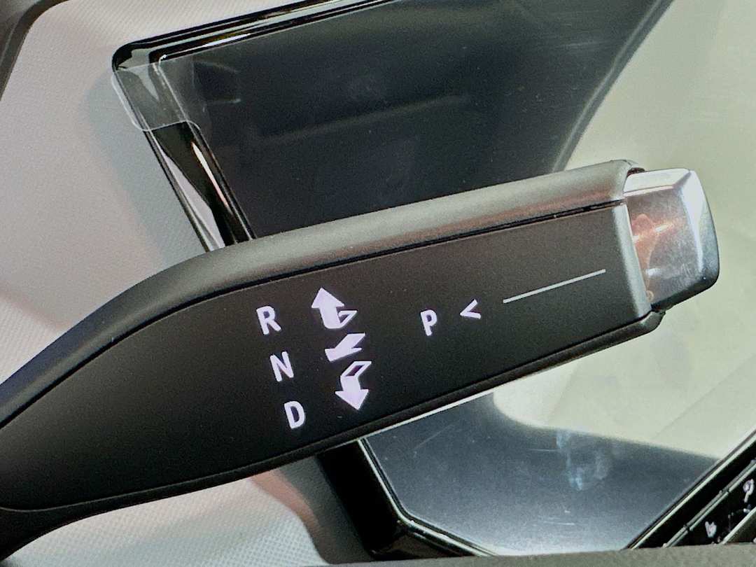 2027 Chevrolet Bolt Ev - Image 17