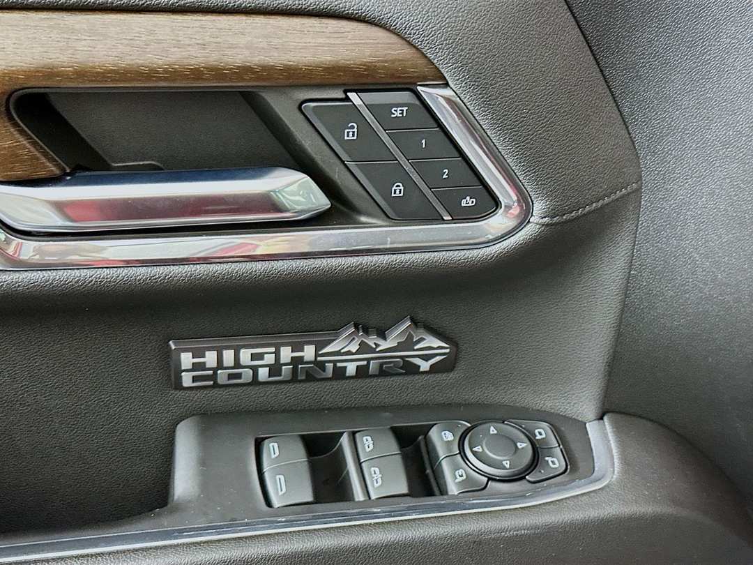 2024 Chevrolet Silverado 1500 High Country - Image 19
