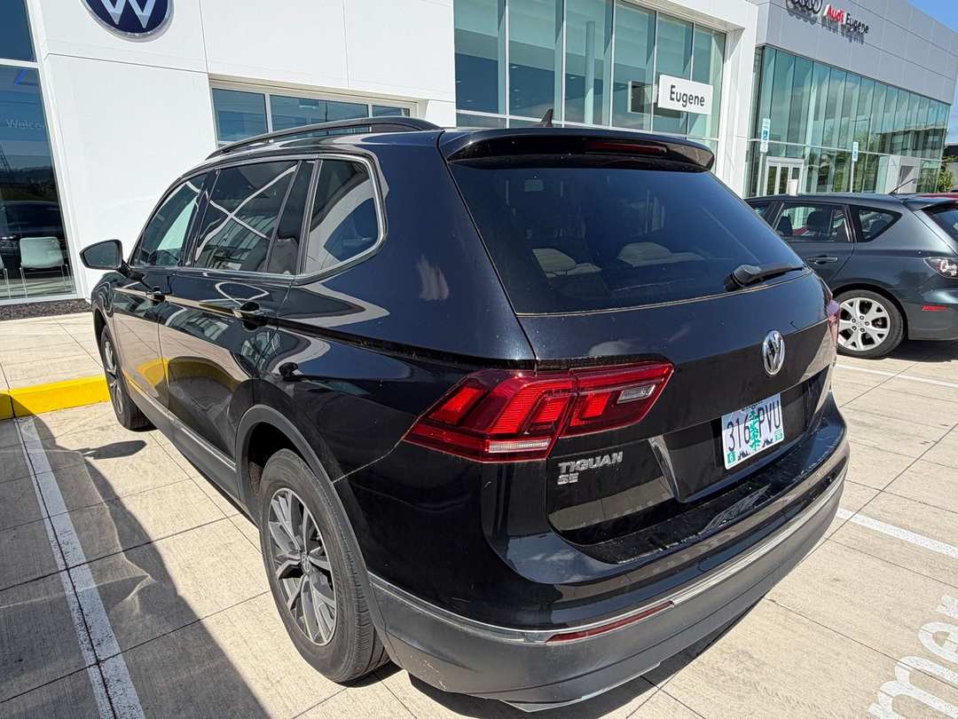 2020 Volkswagen Tiguan 2.0T SE - Image 2