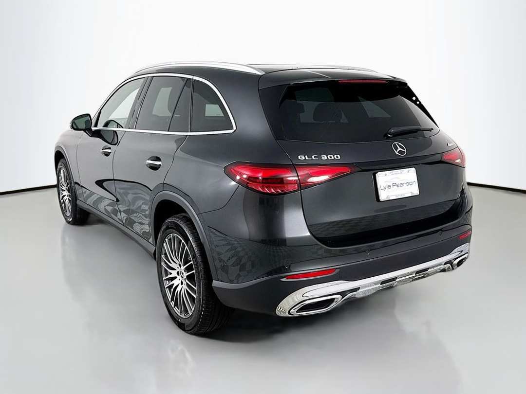 2026 Mercedes-Benz GLC GLC 300 - Image 3