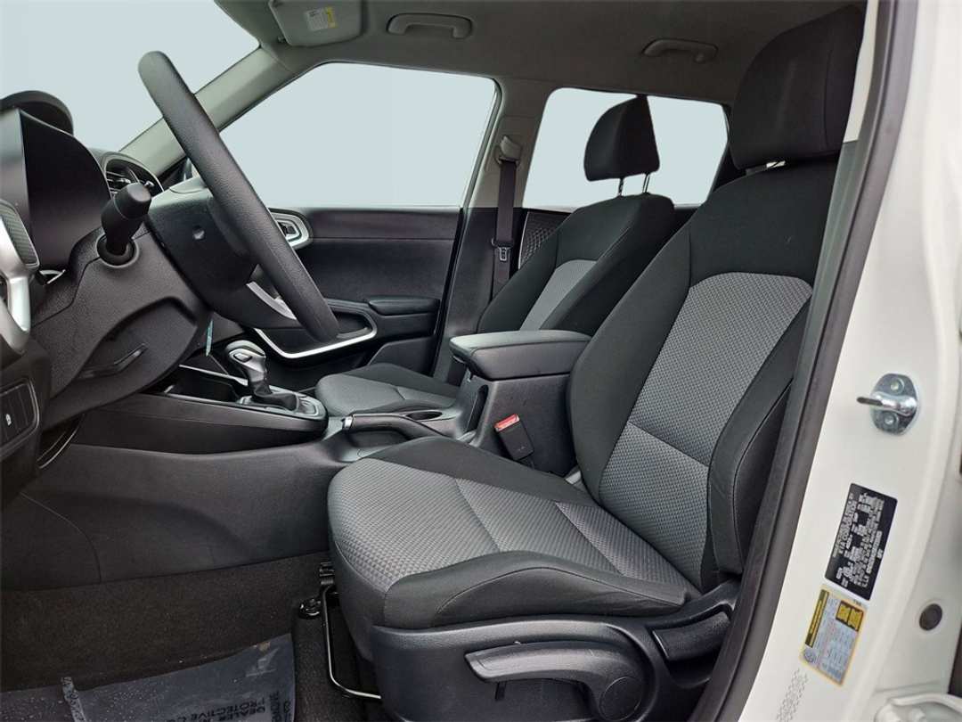 2024 Kia Soul LX - Image 20