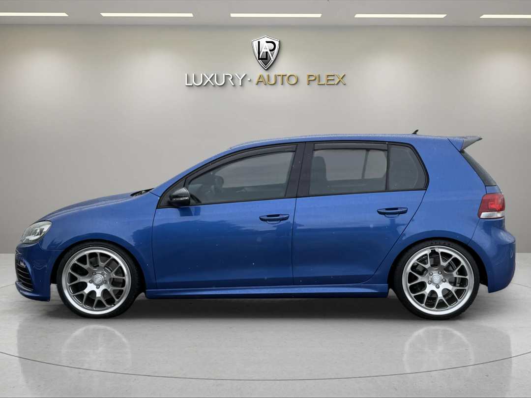 2013 Volkswagen Golf R 6 SPEEED MAUAL ONLY 60,000 MILES - Image 2