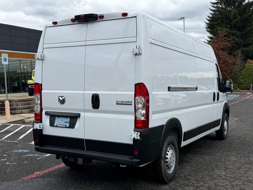 2026 Ram Promaster 2500 High Roof - Image 8