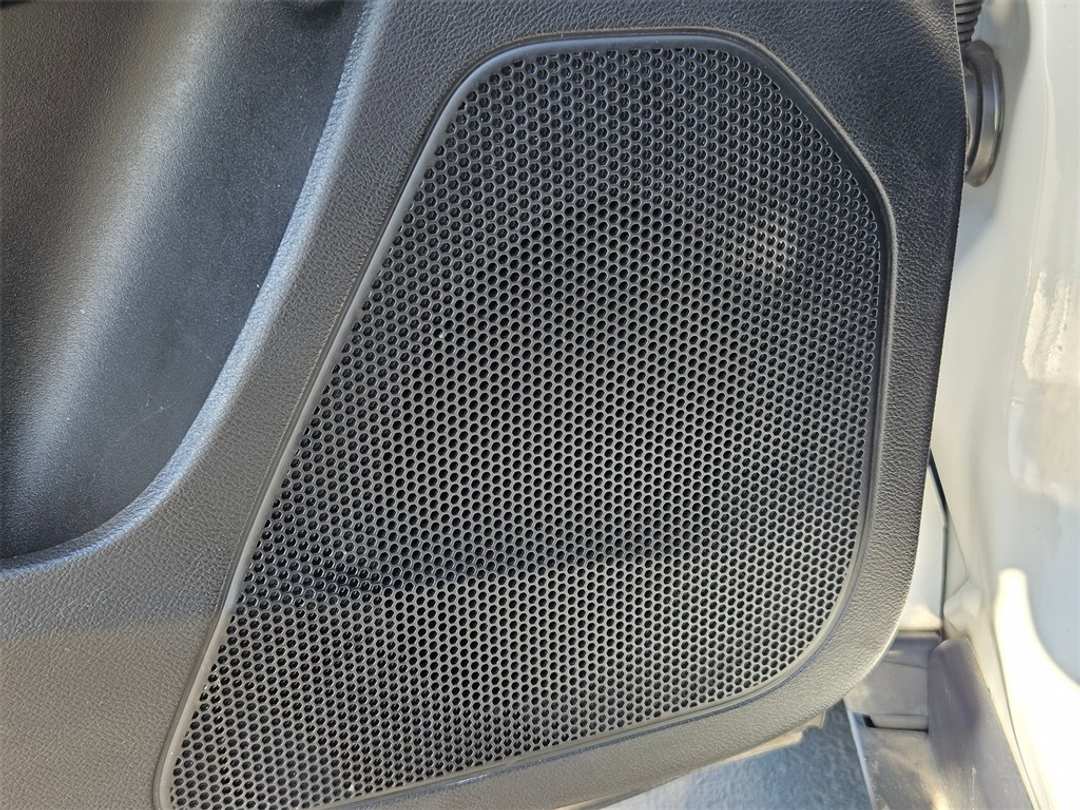 2018 Jeep Cherokee Latitude - Image 12