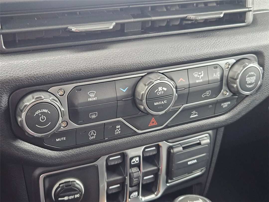 2026 Jeep Wrangler Sport - Image 23