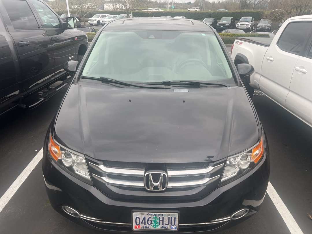 2015 Honda Odyssey - Image 2