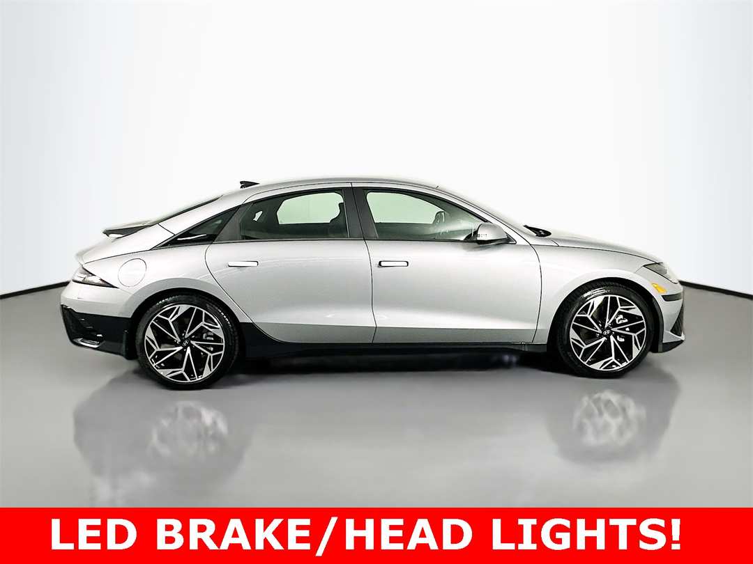 2023 Hyundai Ioniq 6 SEL - Image 8