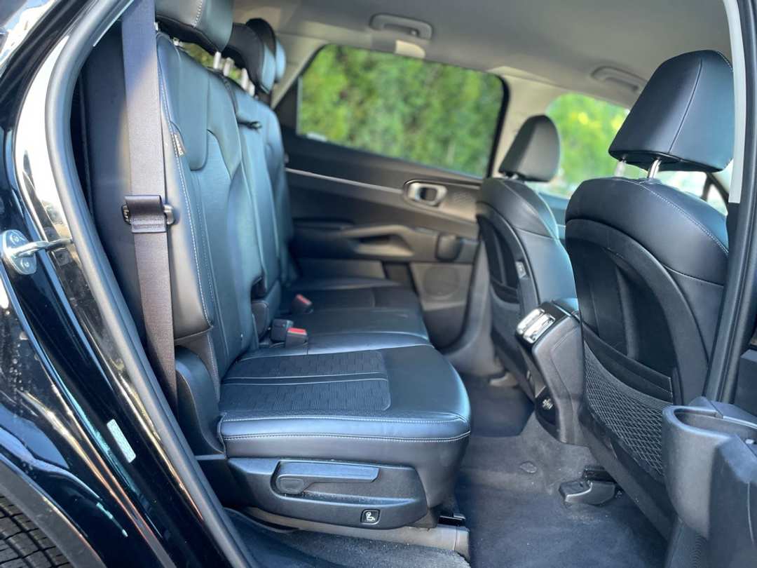 2024 Kia Sorento S - Image 19