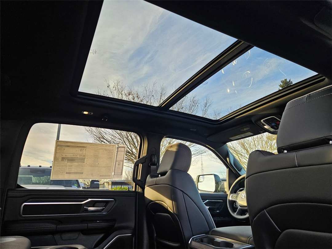 2026 Ram 1500 Laramie - Image 37