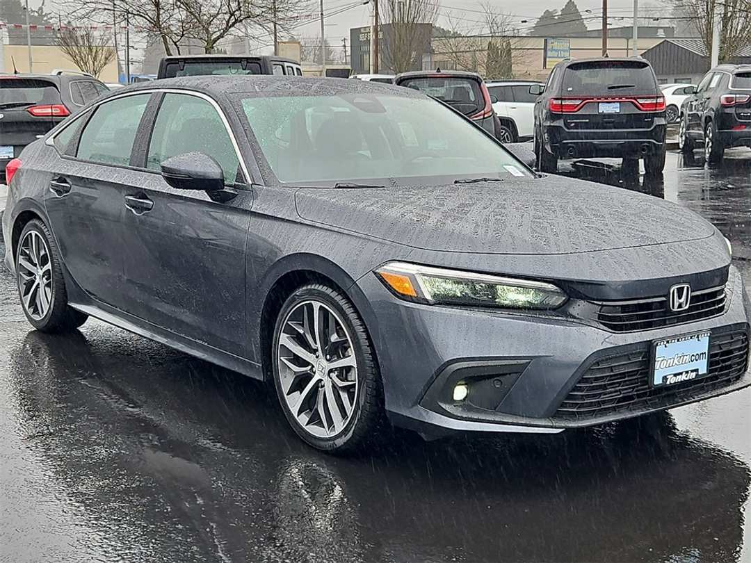 2024 Honda Civic Touring - Image 8