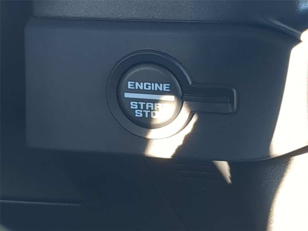 2025 Ford Bronco Big Bend - Image 15