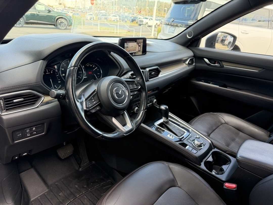 2019 MAZDA CX-5 Signature - Image 17