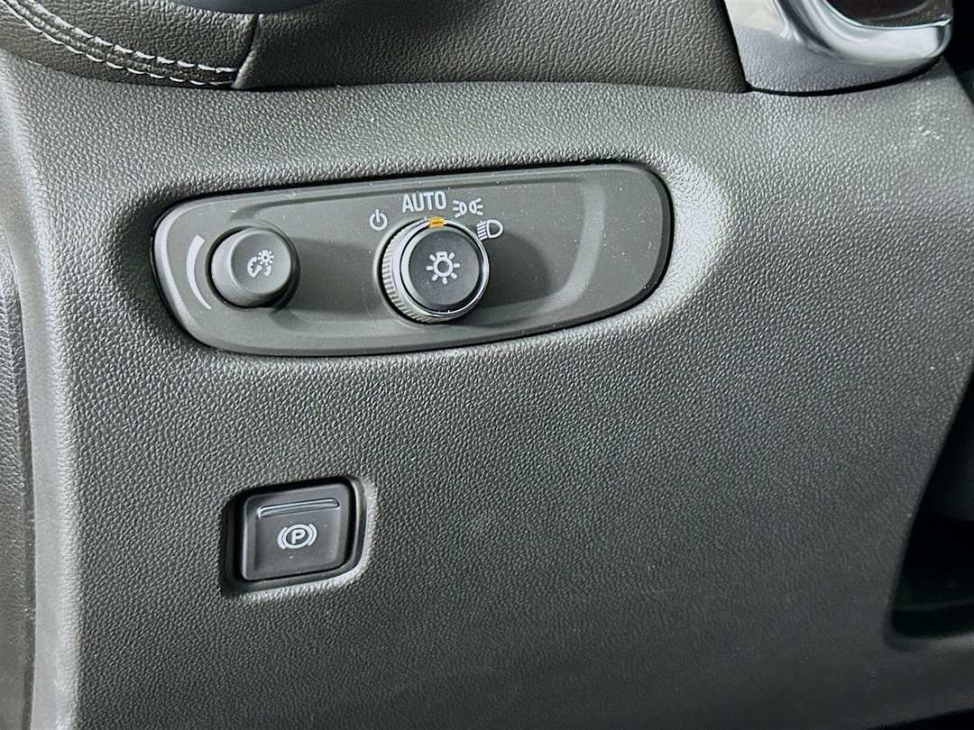 2025 Chevrolet Blazer LT - Image 11