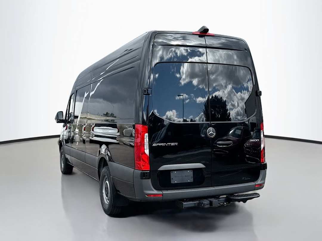2026 Mercedes-Benz Sprinter 2500 - Image 3