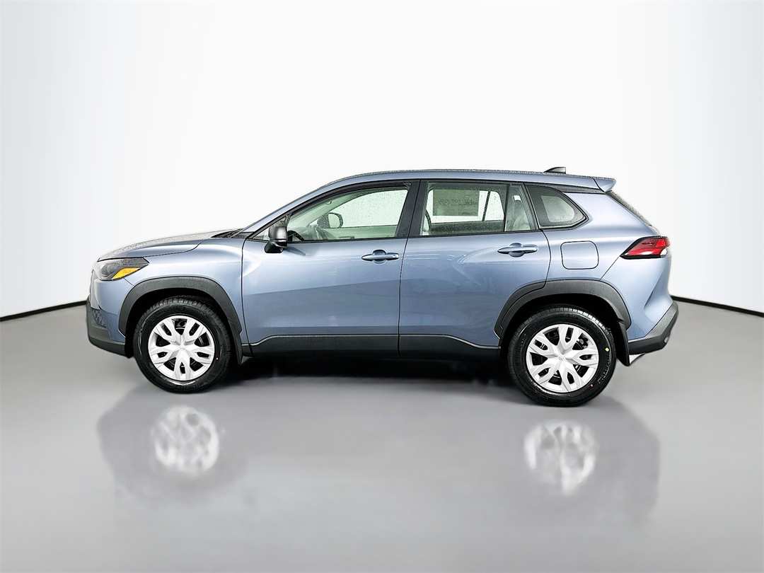 2026 Toyota Corolla Cross L - Image 4