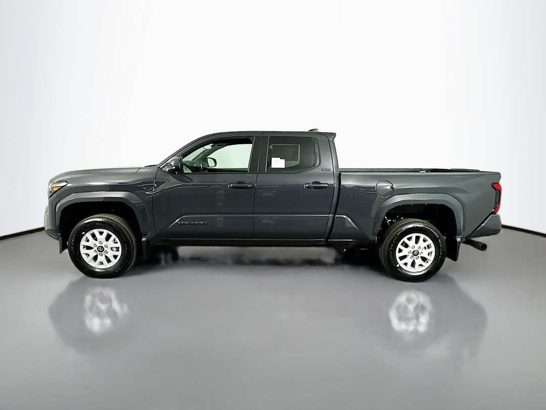 2026 Toyota Tacoma SR5 - Image 4