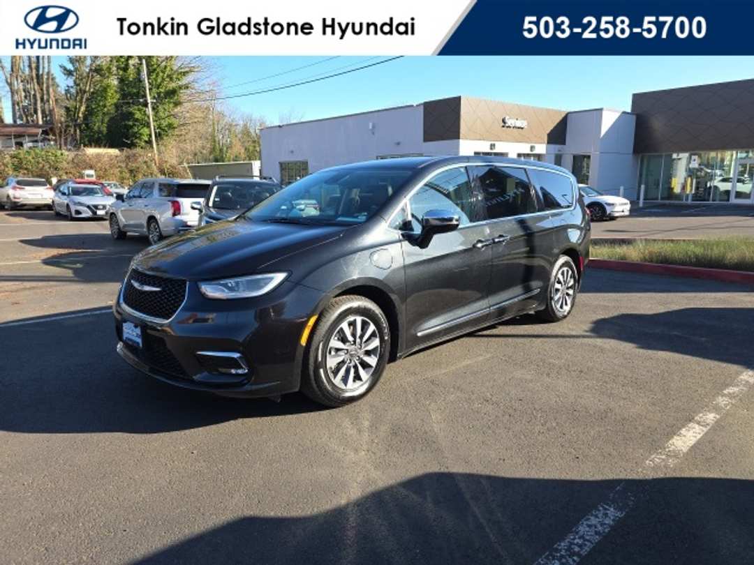 2023 Chrysler Pacifica Limited - Image 3