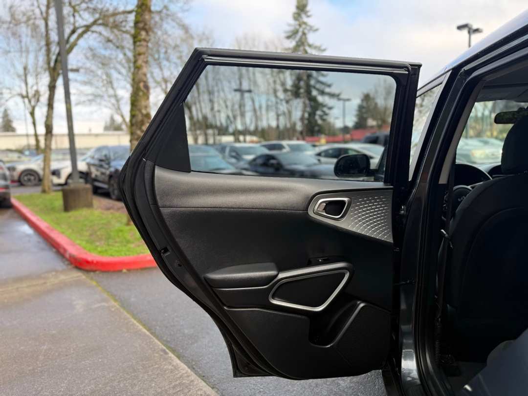 2024 Kia Soul LX - Image 22