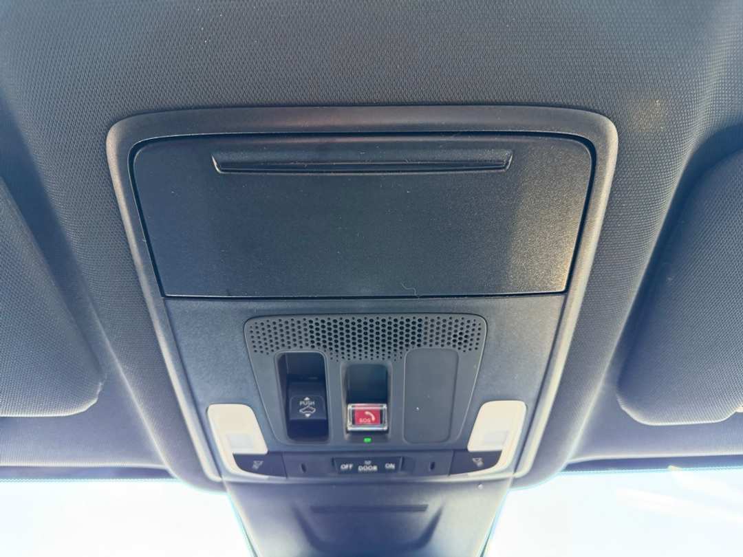 2026 Honda CR-V Sport Touring - Image 29