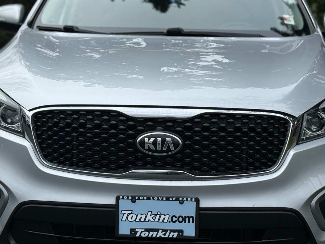 2017 Kia Sorento LX - Image 5