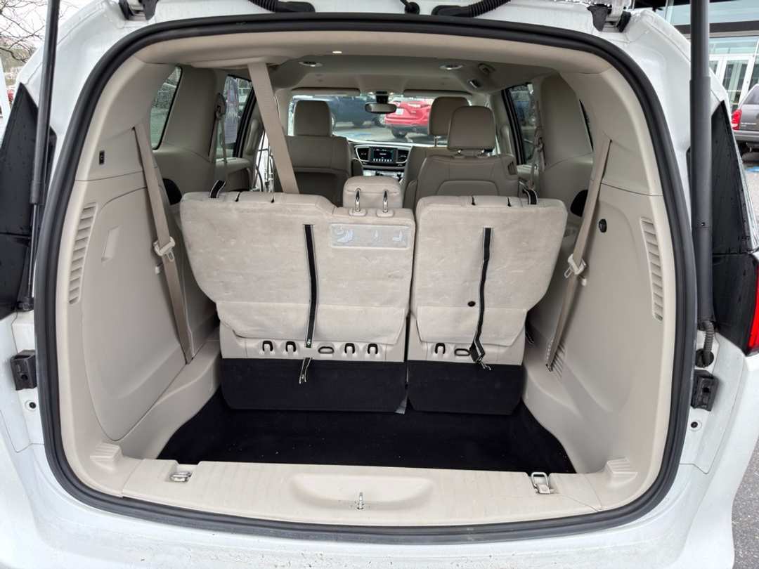 2021 Chrysler Voyager LXI - Image 21