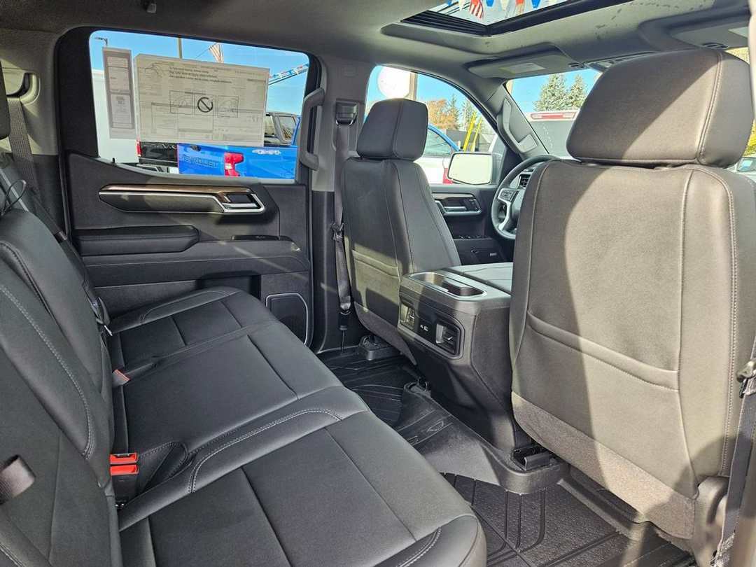 2026 Chevrolet Silverado 1500 RST - Image 40