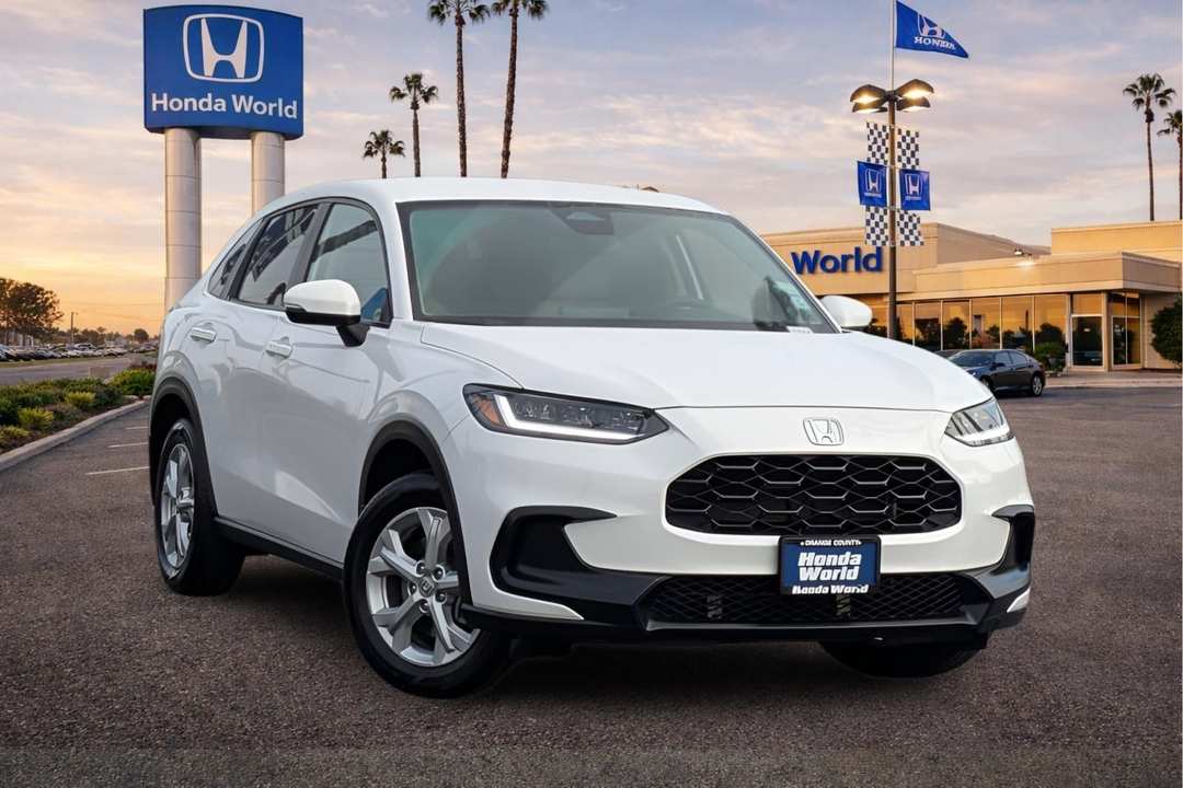 2023 Honda HR-V LX - Image 2