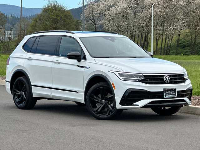 2023 Volkswagen Tiguan 2.0T SE RLine Black