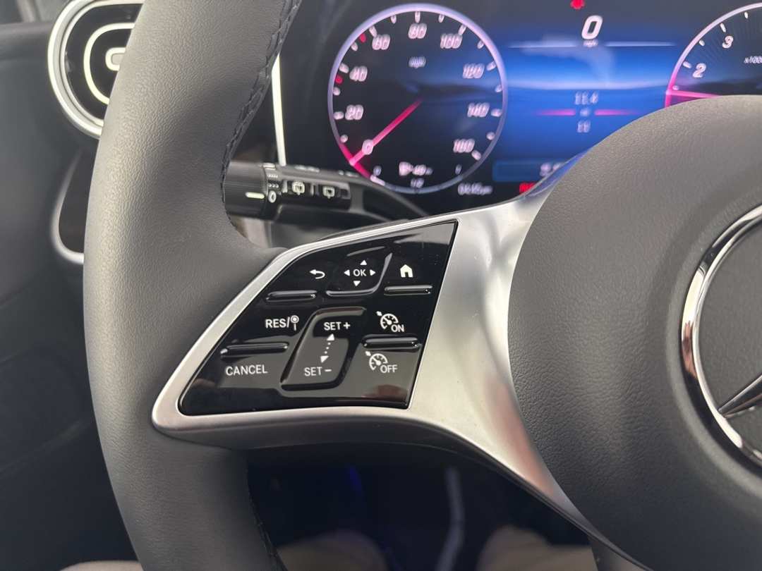 2026 Mercedes-Benz GLC GLC 300 - Image 30