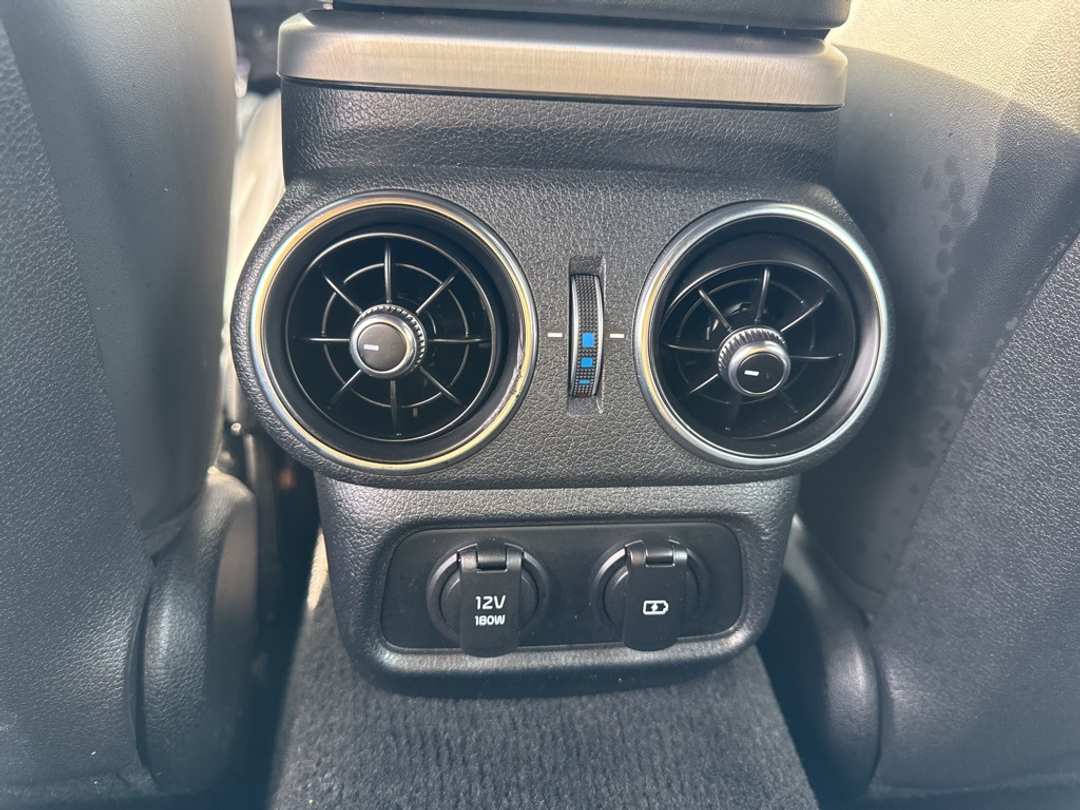 2019 Kia Stinger GT2 - Image 41