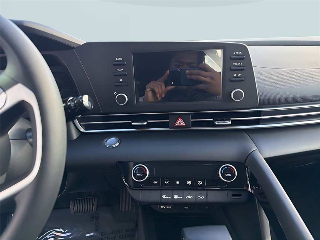 2026 Hyundai Elantra Blue - Image 19