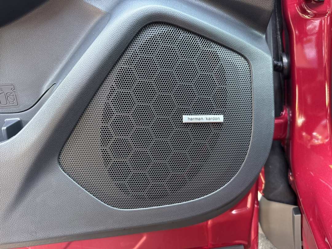 2025 Subaru Ascent Onyx Edition Touring - Image 15