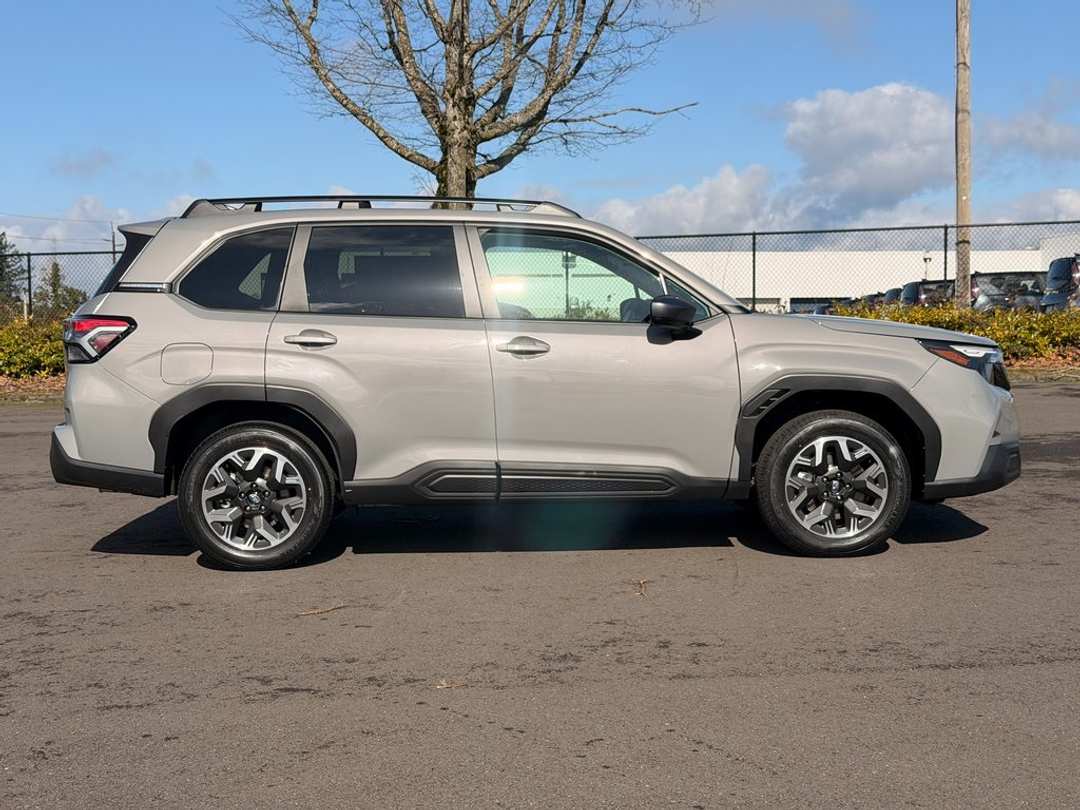 2026 Subaru Forester Premium - Image 8