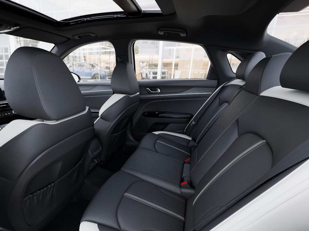 2026 Kia K5 GTLine - Image 18
