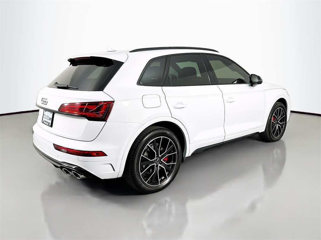 2023 Audi Sq5 Premium Plus - Image 7