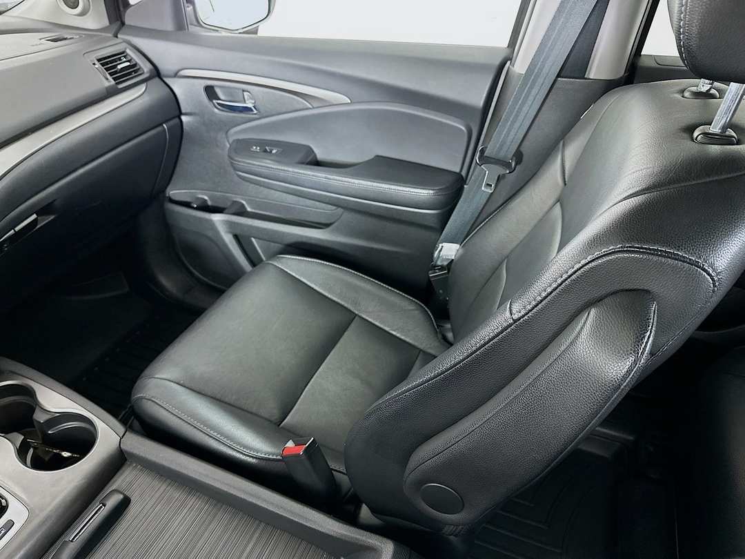 2018 Honda Pilot EXL - Image 24